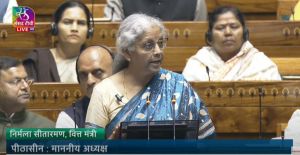 लखपति दीदी बनाने के लक्ष्&zwj;य को 2 करोड़ से बढ़ाकर 3 करोड़ किया जाएगा: वित्&zwj;त मंत्री