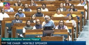 केन्&zwj;द्रीय वित्&zwj;त मंत्री ने नए मेडिकल कॉलेज खोलने की घोषणा की