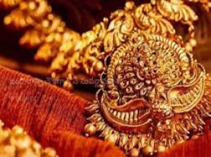 सोना 3500 रुपये हुआ सस्ता; चांदी के भी घटे दाम, चेक करें ताजा भाव