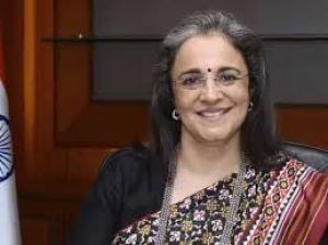 वायदा एवं विकल्प खंड में परिवार हर साल गंवा रहे 60,000 करोड़ रुपयेः सेबी प्रमुख