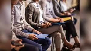 कारखानों में काम करने वाले 40 प्रतिशत कामगार नई नौकरी की तलाश मेंः रिपोर्ट कारखानों में काम करने वाले 40 प्रतिशत कामगार नई नौकरी की तलाश मेंः रिपोर्ट