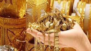 सोना 1100 रुपये उछला, चांदी में 300 की तेजी