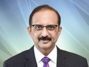 &lsquo; लोग सरकारी पैसे लेने के लिए खाता खोलते है, पैसे निकालकर खाता भूल जाते हैं- एसबीआई चीफ  