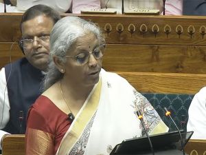 आईआईटी की क्षमता को बढ़ाया जाएगा, सरकारी स्कूलों में 50 हजार अटल टिंकरिंग लैब की होगी स्थापना : वित्त मंत्री आईआईटी की क्षमता को बढ़ाया जाएगा, सरकारी स्कूलों में 50 हजार अटल टिंकरिंग लैब की होगी स्थापना : वित्त मंत्री