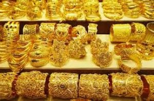 सोना 94,150 रुपये के सर्वकालिक उच्चस्तर पर स्थिर, चांदी टूटी