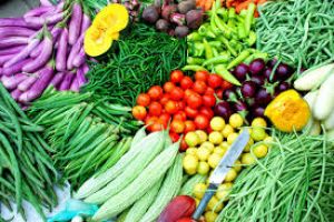 सब्जियों की कीमतों में नरमी से अप्रैल में भोजन की लागत कम हुई: रिपोर्ट सब्जियों की कीमतों में नरमी से अप्रैल में भोजन की लागत कम हुई: रिपोर्ट