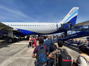 ईरान का एयरस्पेस बंद होने से उड़ान परिचालन बाधित, एयर इंडिया और इंडिगो ने जारी किया अलर्ट