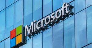 माइक्रोसॉफ्ट हजारों कर्मचारियों को बाहर का रास्ता दिखाएगी