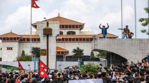 एयर इंडिया और इंडिगो ने नेपाल में तनाव बढ़ने पर काठमांडू की उड़ानें कीं रद्द एयर इंडिया और इंडिगो ने नेपाल में तनाव बढ़ने पर काठमांडू की उड़ानें कीं रद्द