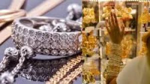  सोना 1.31 लाख रुपये के नए शिखर पर, चांदी 3,000 रुपये टूटी