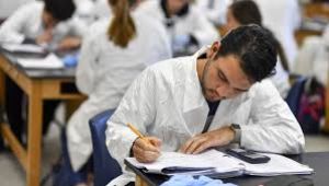 केंद्रीय बजट 2026: एक लाख नए एलाइड हेल्थ प्रोफेशनल्स तैयार होंगे, योगा और आयुष को मिलेगा वैश्विक विस्तार