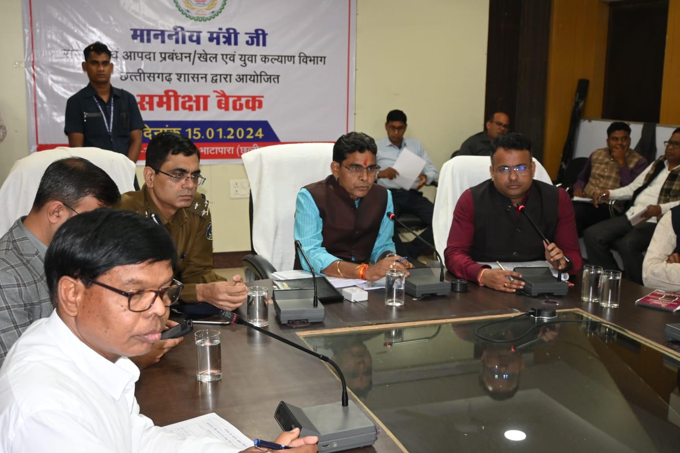 अवैध कॉलोनी एवं प्लाटिंग की रजिस्ट्री पर तत्काल लगाएं रोक : राजस्व मंत्री टंक राम वर्मा अवैध कॉलोनी एवं प्लाटिंग की रजिस्ट्री पर तत्काल लगाएं रोक : राजस्व मंत्री टंक राम वर्मा