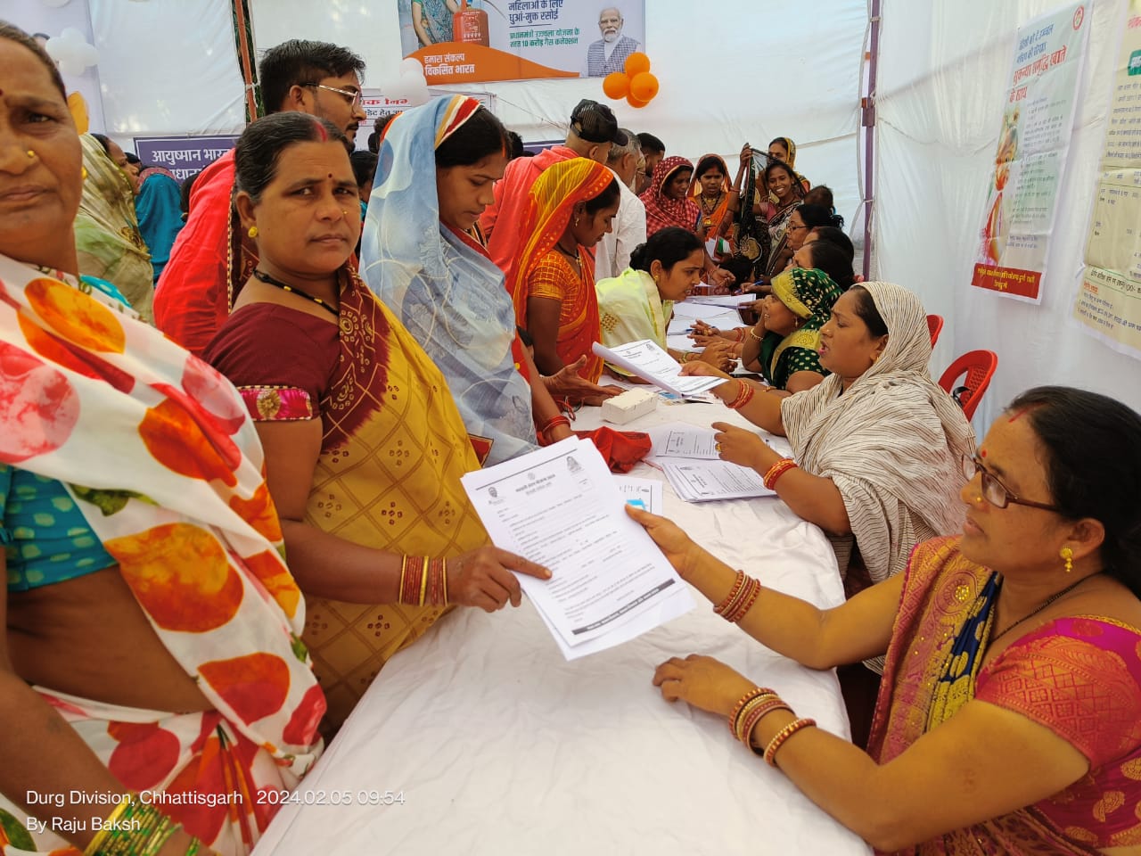 महतारी वंदन योजना से महिला सशक्तिकरण एवं आर्थिक स्वावलंबन को मिलेगा बढ़ावा महतारी वंदन योजना से महिला सशक्तिकरण एवं आर्थिक स्वावलंबन को मिलेगा बढ़ावा