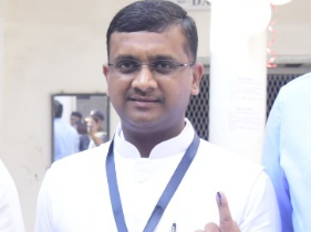 अजय कुमार अग्रवाल होंगे नए जनसंपर्क संचालक, अतिरिक्त मुख्य कार्यपालन अधिकारी संवाद और संयुक्त परिवहन आयुक्त पद की भी मिली जिम्मेदारी अजय कुमार अग्रवाल होंगे नए जनसंपर्क संचालक, अतिरिक्त मुख्य कार्यपालन अधिकारी संवाद और संयुक्त परिवहन आयुक्त पद की भी मिली जिम्मेदारी