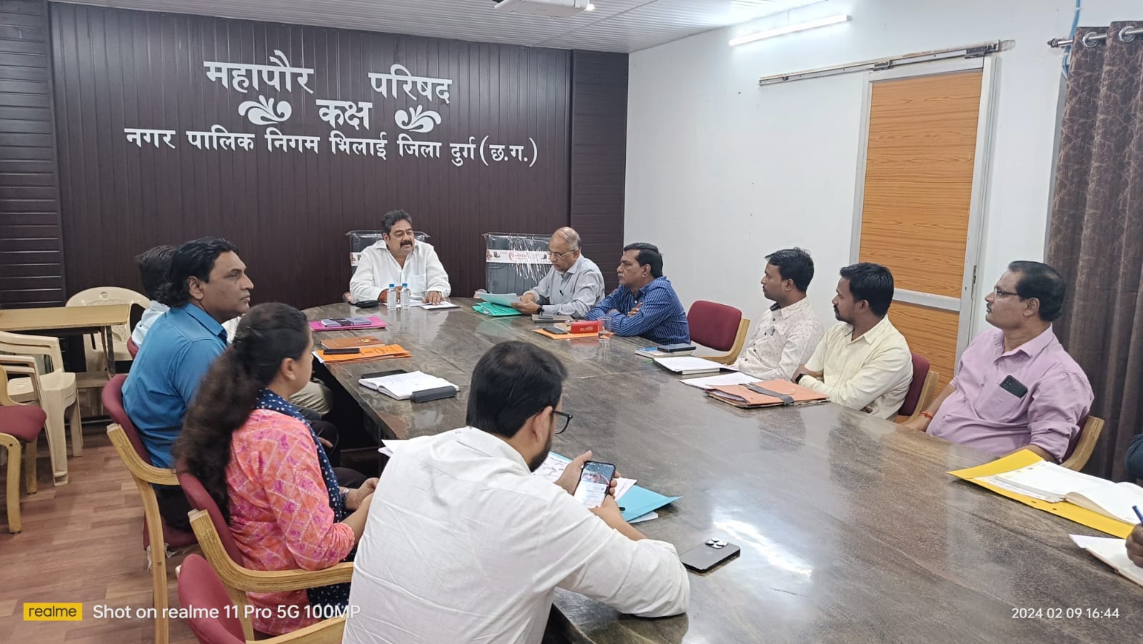 ग्रीष्म मे जल प्रदाय की समीक्षा पानी का अपव्यय रोके- महापौर ग्रीष्म मे जल प्रदाय की समीक्षा पानी का अपव्यय रोके- महापौर