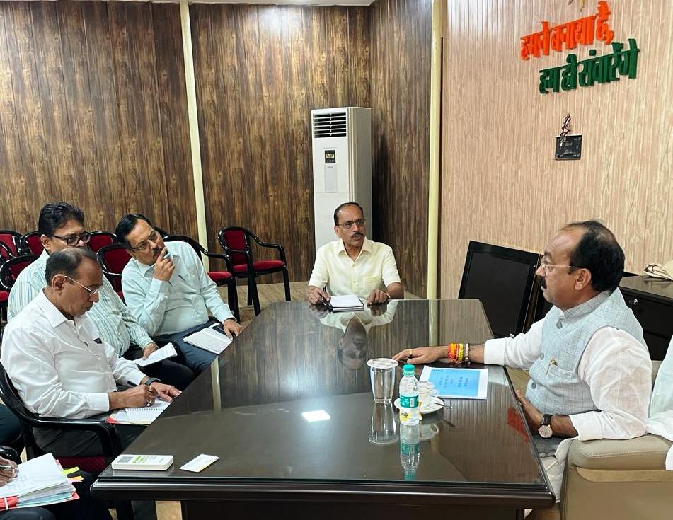 उप मुख्यमंत्री अरुण साव ने जल जीवन मिशन के कार्यों को मिशन मोड में पूर्ण करने के दिए निर्देश उप मुख्यमंत्री अरुण साव ने जल जीवन मिशन के कार्यों को मिशन मोड में पूर्ण करने के दिए निर्देश