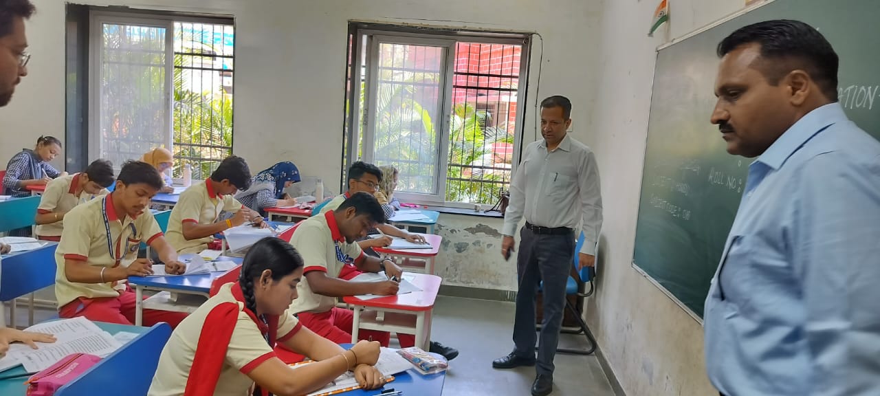 आज से प्रारंभ हुई हाई स्कूल बोर्ड परीक्षा आज से प्रारंभ हुई हाई स्कूल बोर्ड परीक्षा