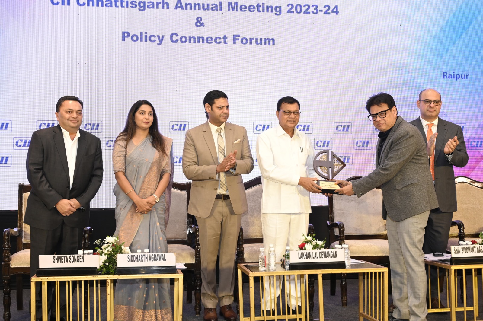 प्रदेश में बनेगी नई औद्योगिक नीति: मंत्री श्री देवांगन प्रदेश में बनेगी नई औद्योगिक नीति: मंत्री श्री देवांगन