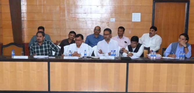 समय सीमा में संयंत्र नहीं लगाने वाले उद्योगों को तीन दिन के भीतर जारी करें नोटिस: उद्योग मंत्री समय सीमा में संयंत्र नहीं लगाने वाले उद्योगों को तीन दिन के भीतर जारी करें नोटिस: उद्योग मंत्री