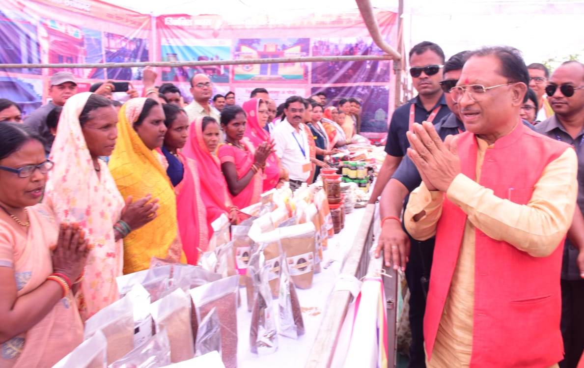 विकसित भारत के निर्माण के लिए विकसित छत्तीसगढ़ बनाना होगा: मुख्यमंत्री विष्णु देव साय विकसित भारत के निर्माण के लिए विकसित छत्तीसगढ़ बनाना होगा: मुख्यमंत्री विष्णु देव साय