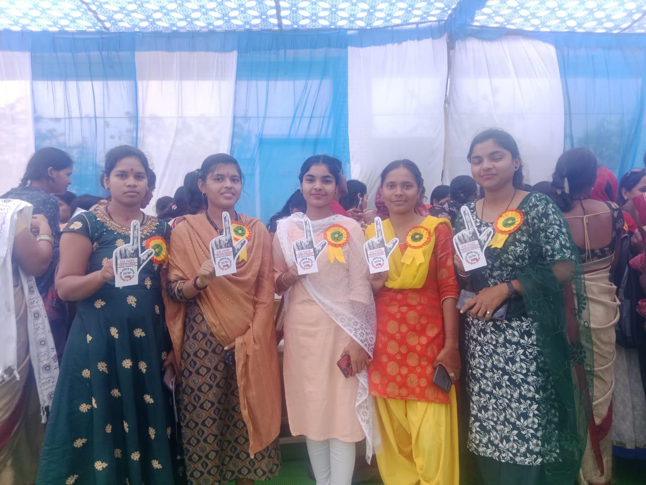 जिले में स्वीप के तहत आयोजित हो रहे है विविध कार्यक्रम जिले में स्वीप के तहत आयोजित हो रहे है विविध कार्यक्रम