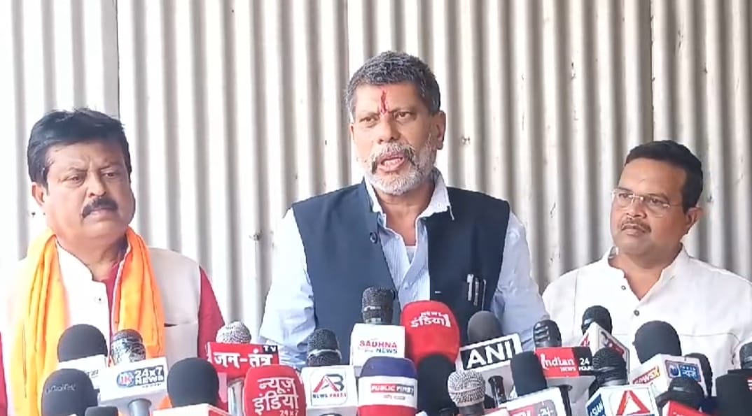 न केवल जनता, अपितु कांग्रेस कार्यकर्ताओं में भी भूपेश सरकार के रवैए से जबर्दस्त आक्रोश : देव न केवल जनता, अपितु कांग्रेस कार्यकर्ताओं में भी भूपेश सरकार के रवैए से जबर्दस्त आक्रोश : देव