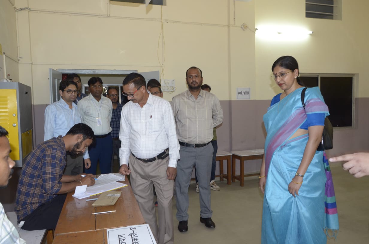 मुख्य निर्वाचन पदाधिकारी रीना बाबासाहेब कंगाले ने मतदान दलों के प्रशिक्षण का लिया जायजा मुख्य निर्वाचन पदाधिकारी रीना बाबासाहेब कंगाले ने मतदान दलों के प्रशिक्षण का लिया जायजा