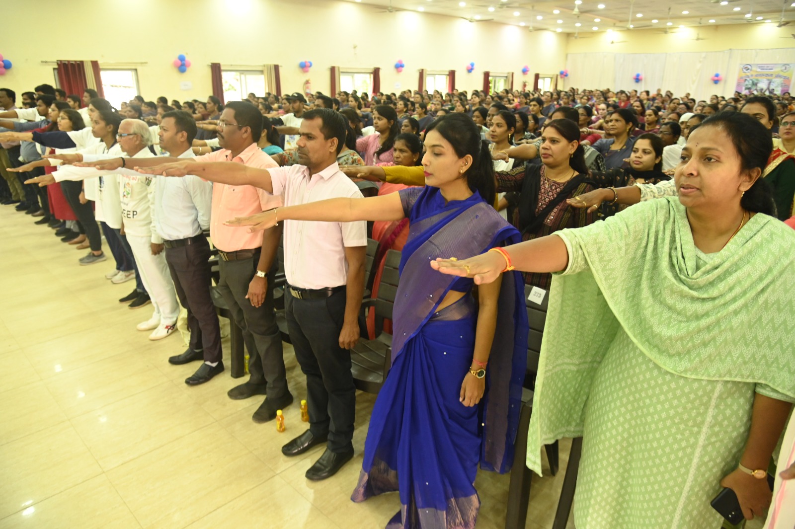 मतदान करना हमारा संवैधानिक अधिकार है, इससे हमारा और देश का भविष्य निर्धारित होता है-कमिश्नर मतदान करना हमारा संवैधानिक अधिकार है, इससे हमारा और देश का भविष्य निर्धारित होता है-कमिश्नर