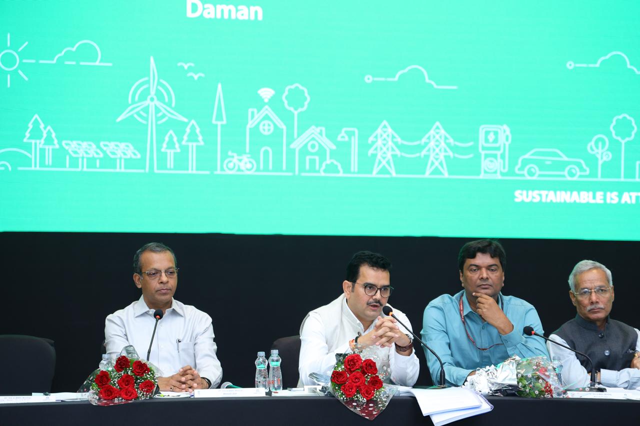 छत्तीसगढ़ सहित 7 राज्यों के पारेषण तंत्र की मजबूती का मार्ग प्रशस्त छत्तीसगढ़ सहित 7 राज्यों के पारेषण तंत्र की मजबूती का मार्ग प्रशस्त