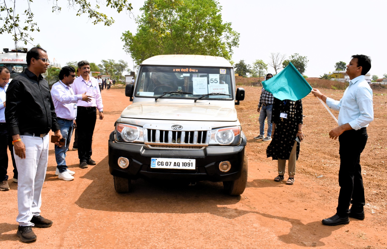 लोकतंत्र के महापर्व में बालोद जिले के मतदाताओं की भागीदारी सुनिश्चित कराने जिला प्रशासन द्वारा की गई चाक-चैबंद व्यवस्था लोकतंत्र के महापर्व में बालोद जिले के मतदाताओं की भागीदारी सुनिश्चित कराने जिला प्रशासन द्वारा की गई चाक-चैबंद व्यवस्था