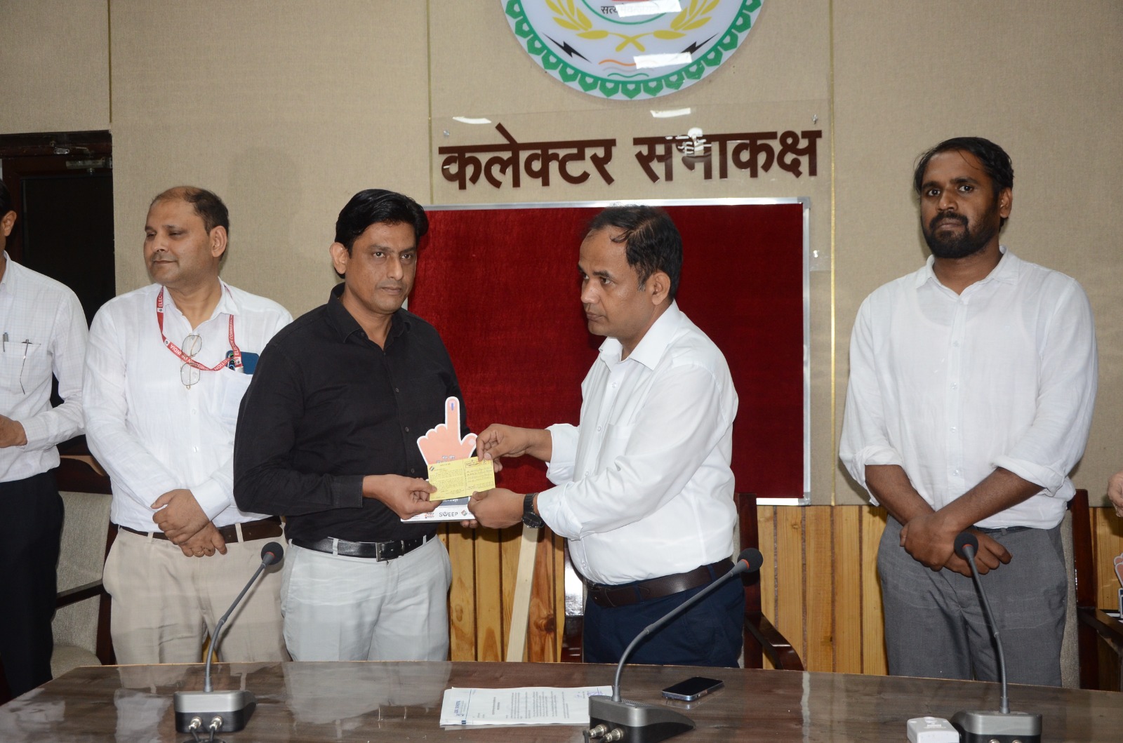 रायपुर के कई नामी प्रतिष्ठानों द्वारा अपने सेवाओं में छूट की घोषणा रायपुर के कई नामी प्रतिष्ठानों द्वारा अपने सेवाओं में छूट की घोषणा