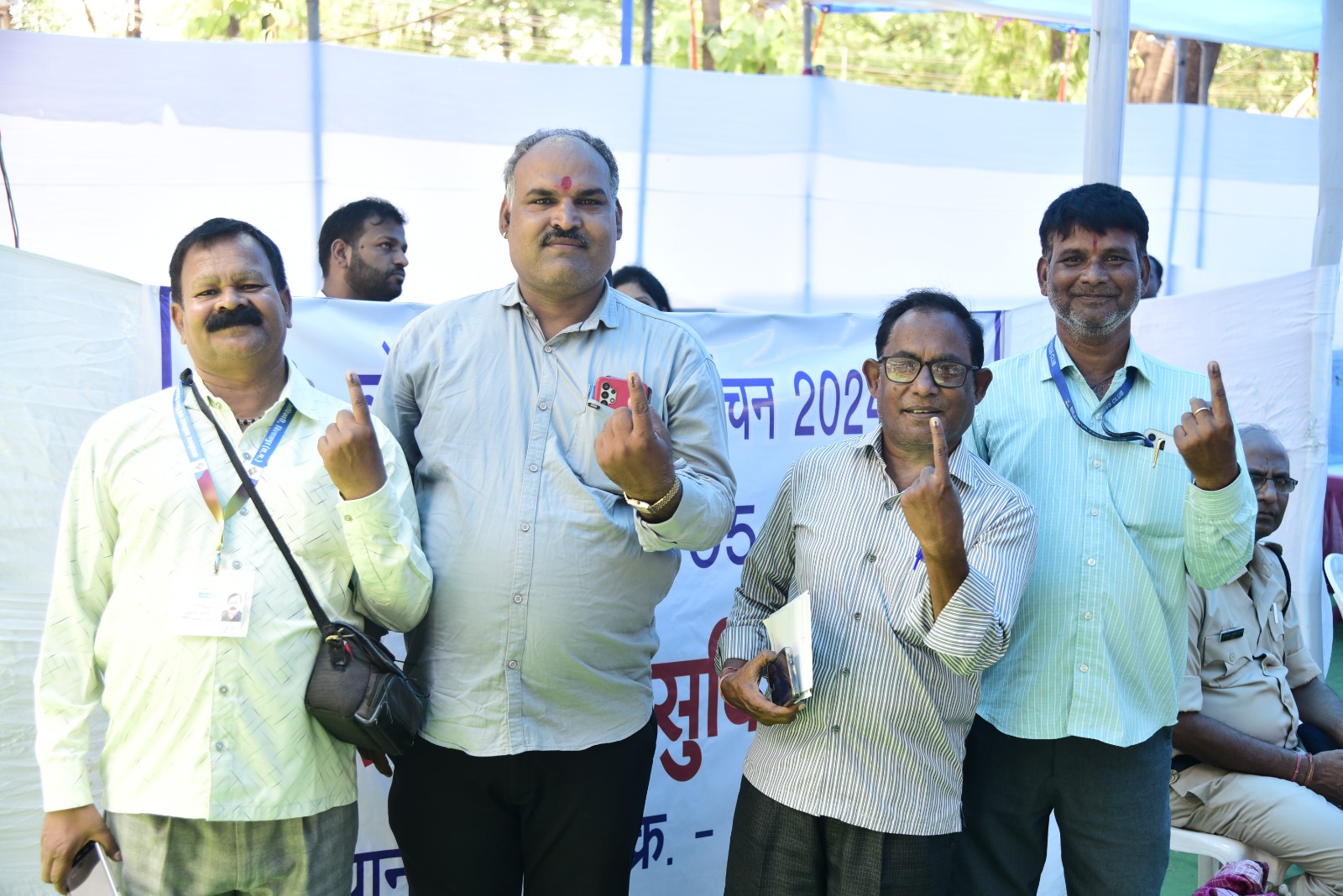 मीडिया कर्मियों को पहली बार मिली डाक मतदान की सुविधा मीडिया कर्मियों को पहली बार मिली डाक मतदान की सुविधा