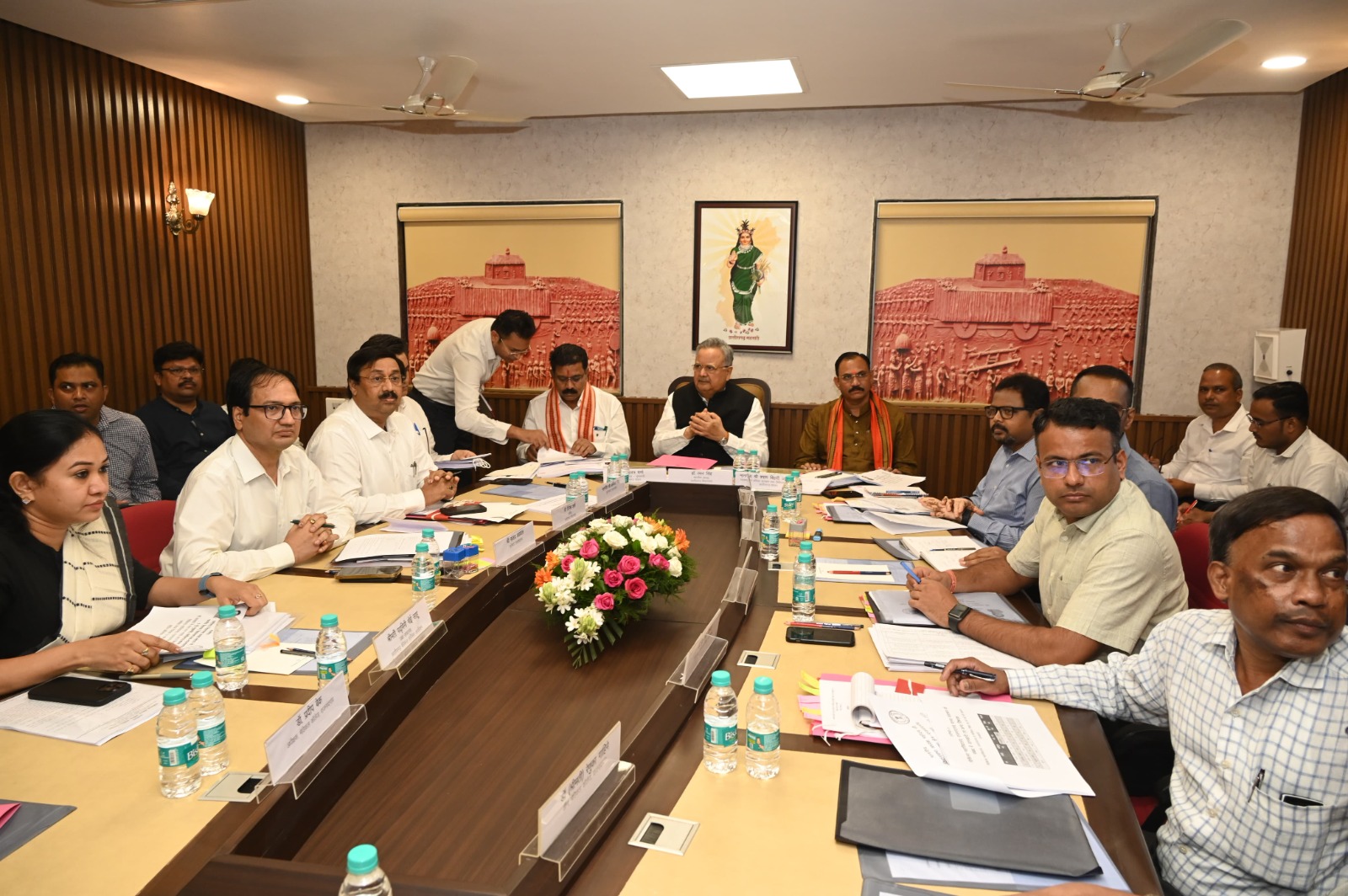 विशेषज्ञ चिकित्सकों की कमी दूर करने विशेष सचिव की अगुवाई में बनेगी कमेटी विशेषज्ञ चिकित्सकों की कमी दूर करने विशेष सचिव की अगुवाई में बनेगी कमेटी