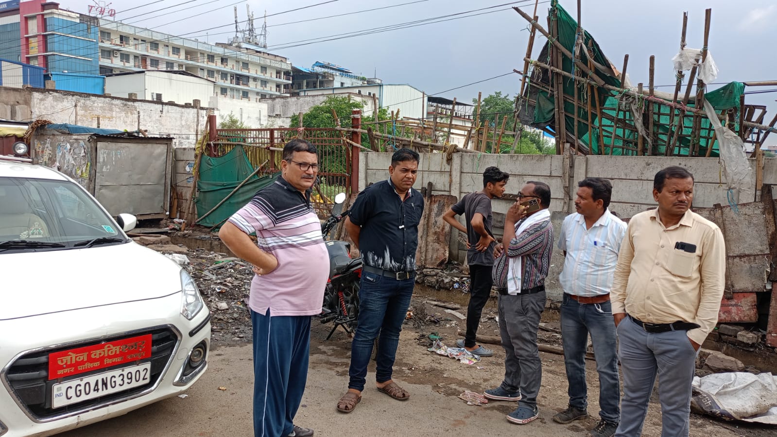 निगम जोन 10 ने लालपुर ओव्हरब्रिज के नीचे वेंडर पॉलिसी के तहत 15 फेरी वालों को व्यवस्थापित किया, निगम जोन 10 ने लालपुर ओव्हरब्रिज के नीचे वेंडर पॉलिसी के तहत 15 फेरी वालों को व्यवस्थापित किया,