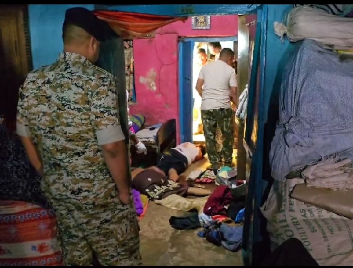 जगदलपुर में अज्ञात लोगों ने घर में घुसकर मां- बेटे की हत्या की जगदलपुर में अज्ञात लोगों ने घर में घुसकर मां- बेटे की हत्या की