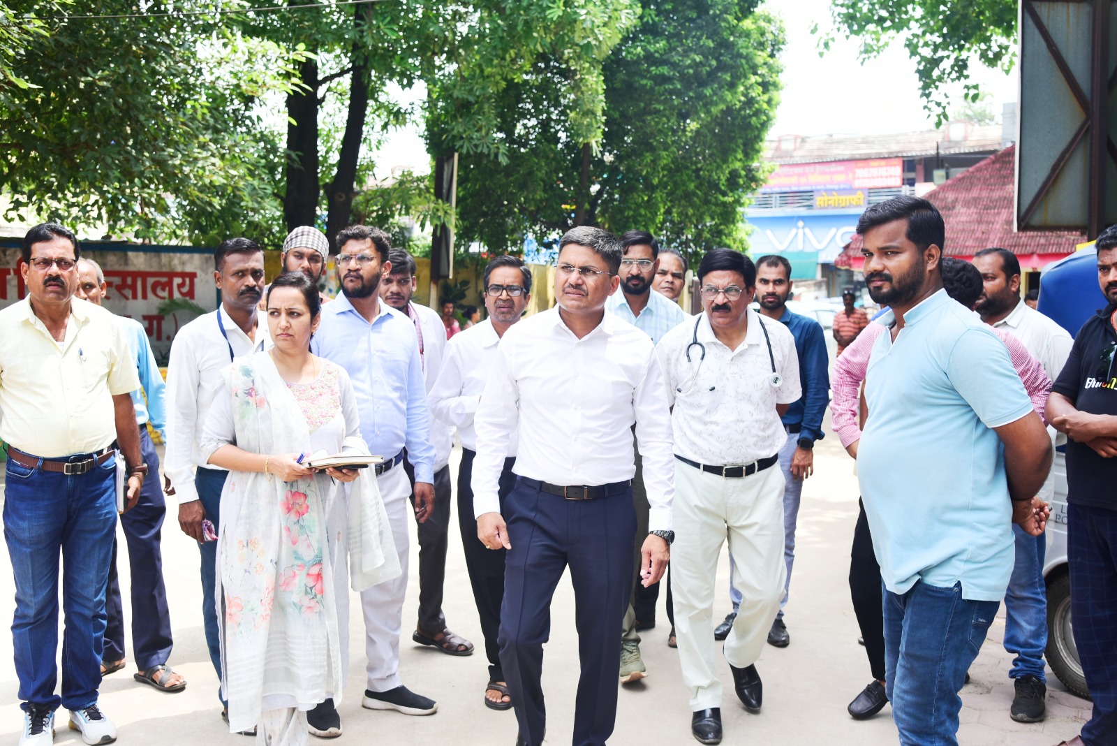 कलेक्टर ने किया जिला अस्पताल का निरीक्षण कलेक्टर ने किया जिला अस्पताल का निरीक्षण