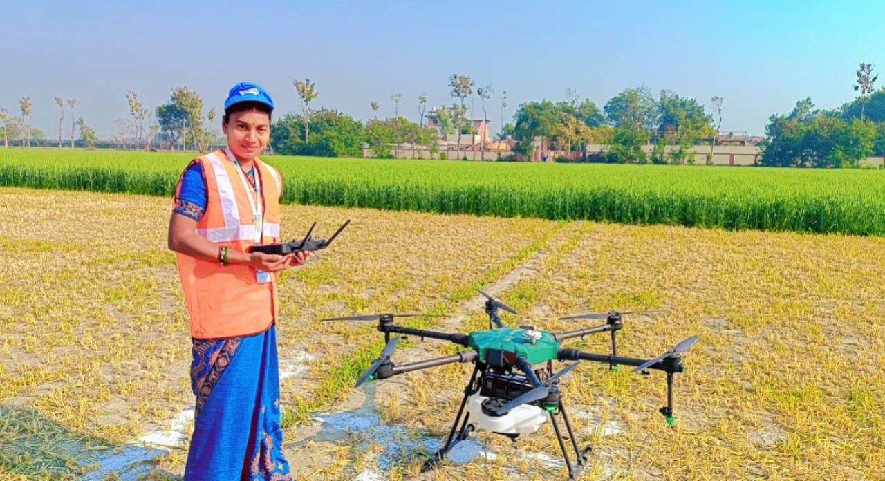 पुष्पा के हौंसलों को मिली उड़ान, लखपति दीदी बनने का सपना हुआ साकार पुष्पा के हौंसलों को मिली उड़ान, लखपति दीदी बनने का सपना हुआ साकार