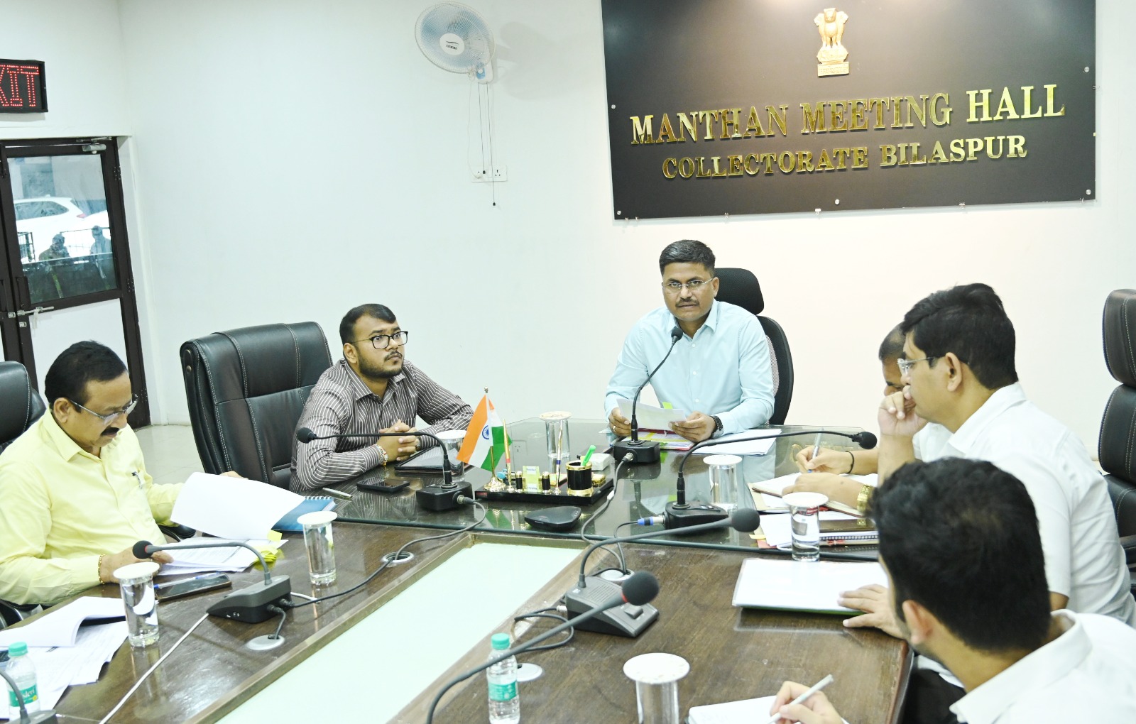 पीडीएस का चावल खरीदने वाले दुकानदारों पर होगी सख्त कार्रवाई: कलेक्टर पीडीएस का चावल खरीदने वाले दुकानदारों पर होगी सख्त कार्रवाई: कलेक्टर