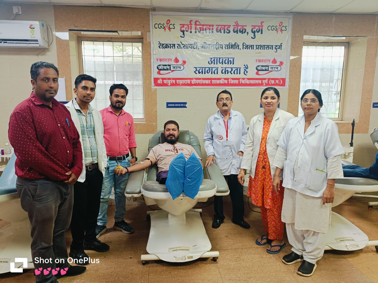 अविनाश और अनिल ने सिकलिन मरीज के लिए ब्लड दिया अविनाश और अनिल ने सिकलिन मरीज के लिए ब्लड दिया