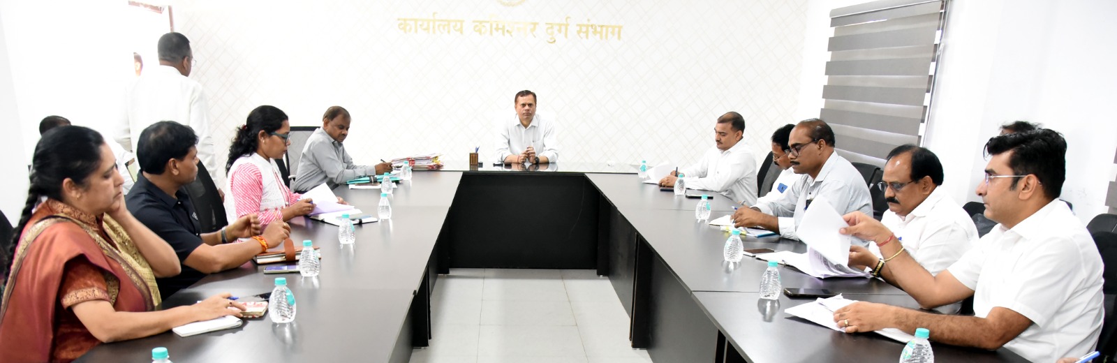 सुशासन तिहार अंतर्गत विभागों कों प्राप्त आवेदनों का करें गुणवत्तापूर्वक निराकरण- श्री राठौर सुशासन तिहार अंतर्गत विभागों कों प्राप्त आवेदनों का करें गुणवत्तापूर्वक निराकरण- श्री राठौर