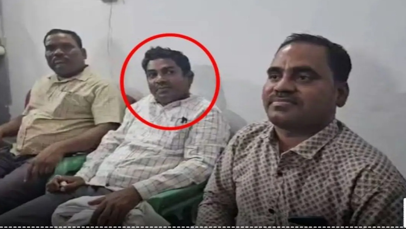 किसान से 50 हजार रुपये रिश्वत लेने के आरोप में राजस्व निरीक्षक गिरफ्तार किसान से 50 हजार रुपये रिश्वत लेने के आरोप में राजस्व निरीक्षक गिरफ्तार