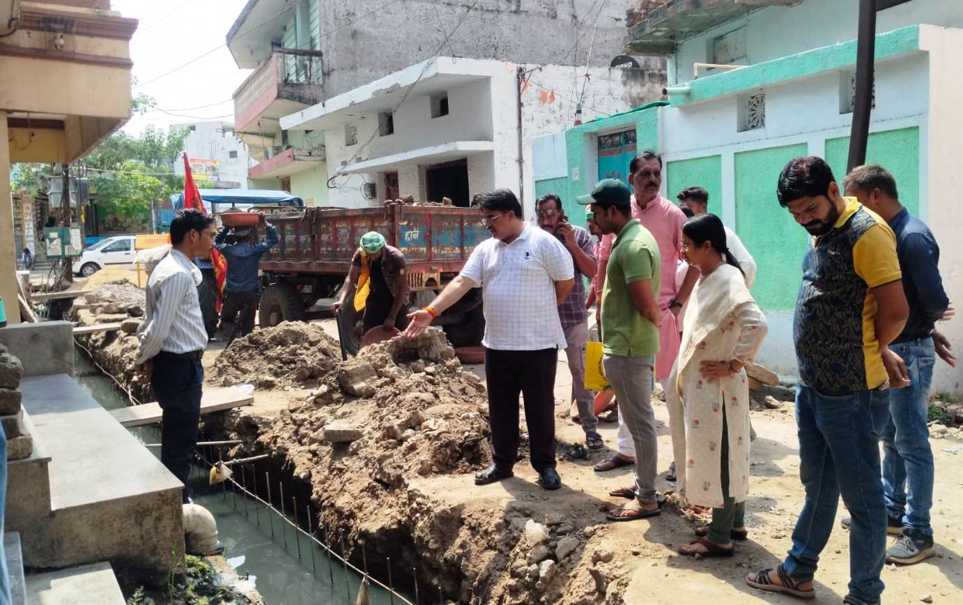 नगरीय निकायों के कार्यों में आई कसावट, उप मुख्यमंत्री साव ने आयुक्तों व सीएमओ को निरीक्षण के दिए थे निर्देश नगरीय निकायों के कार्यों में आई कसावट, उप मुख्यमंत्री साव ने आयुक्तों व सीएमओ को निरीक्षण के दिए थे निर्देश