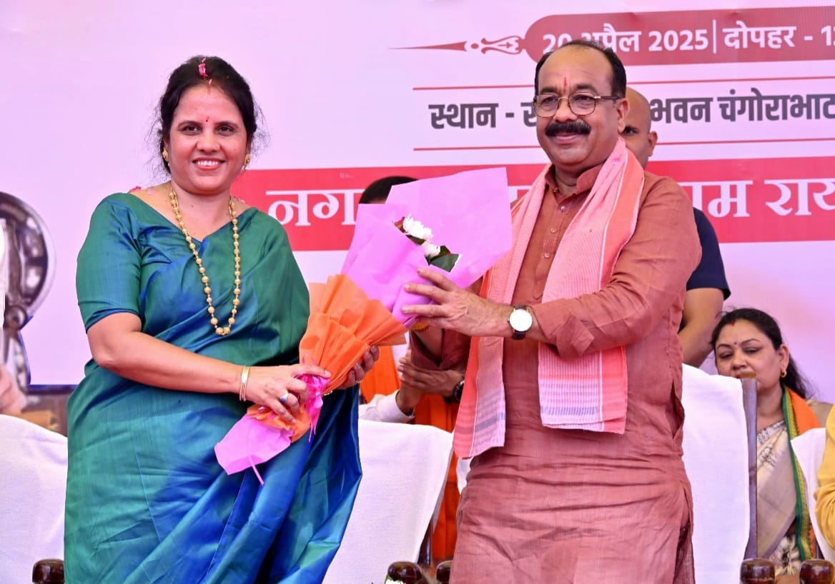 उप मुख्यमंत्री अरुण साव ने महतारी सिलाई केंद्र का किया शुभारंभ उप मुख्यमंत्री अरुण साव ने महतारी सिलाई केंद्र का किया शुभारंभ