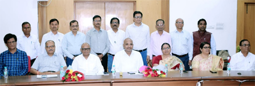 पॉवर ट्रांसमिशन कंपनी से 9 अधिकारियों-कर्मचारियों की विदाई पॉवर ट्रांसमिशन कंपनी से 9 अधिकारियों-कर्मचारियों की विदाई