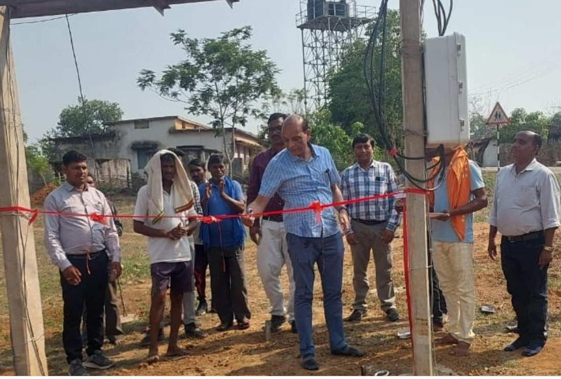 घने वनों में उजाले की खुशी... 17 वनग्रामों में पहुंची बिजली घने वनों में उजाले की खुशी... 17 वनग्रामों में पहुंची बिजली