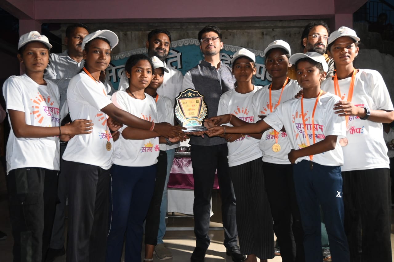 गुडेलिया के युवाओं ने सुशासन तिहार समर कैम्प मे सीखे कई हुनर गुडेलिया के युवाओं ने सुशासन तिहार समर कैम्प मे सीखे कई हुनर