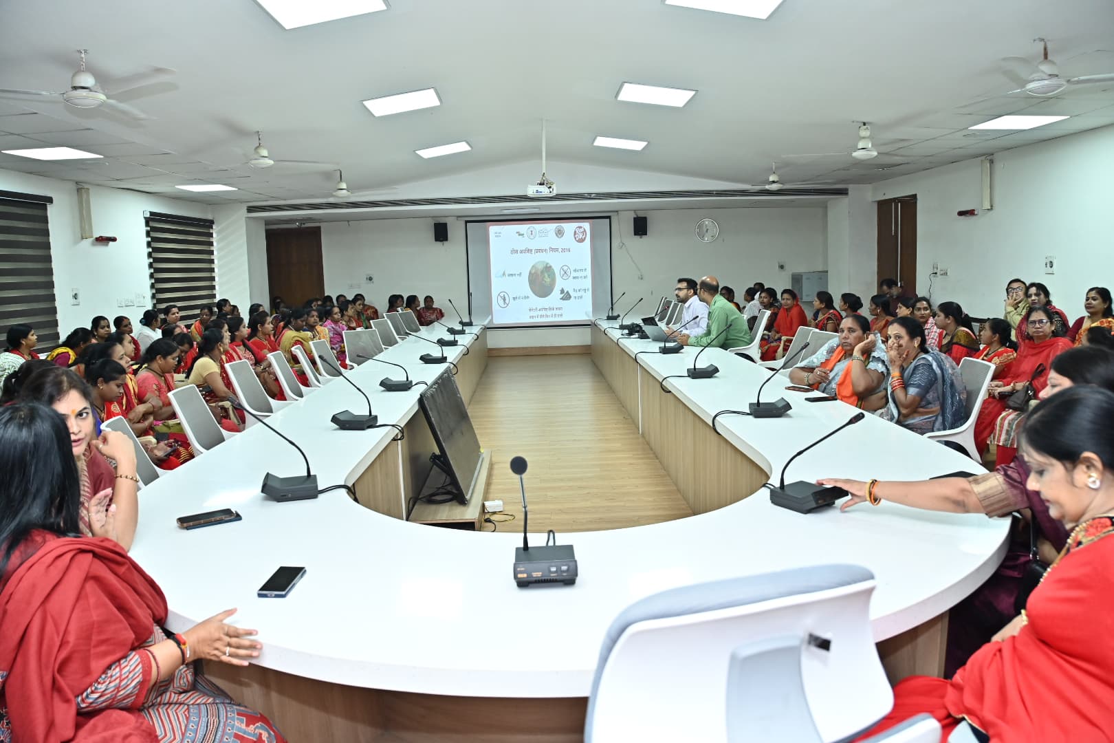 महिलाओं की जागरूकता पर कार्यशाला महिलाओं की जागरूकता पर कार्यशाला