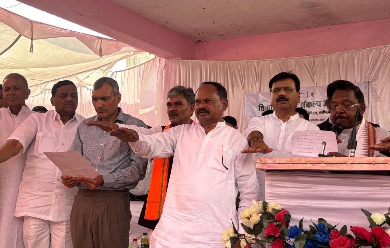 कृषि मंत्री रामविचार नेताम विकसित कृषि संकल्प अभियान में हुए शामिल कृषि मंत्री रामविचार नेताम विकसित कृषि संकल्प अभियान में हुए शामिल