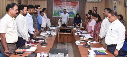 राजनांदगांव जिले में एक पेड़ माँ के नाम अभियान के तहत किया जाएगा सघन पौधरोपण : कलेक्टर राजनांदगांव जिले में एक पेड़ माँ के नाम अभियान के तहत किया जाएगा सघन पौधरोपण : कलेक्टर