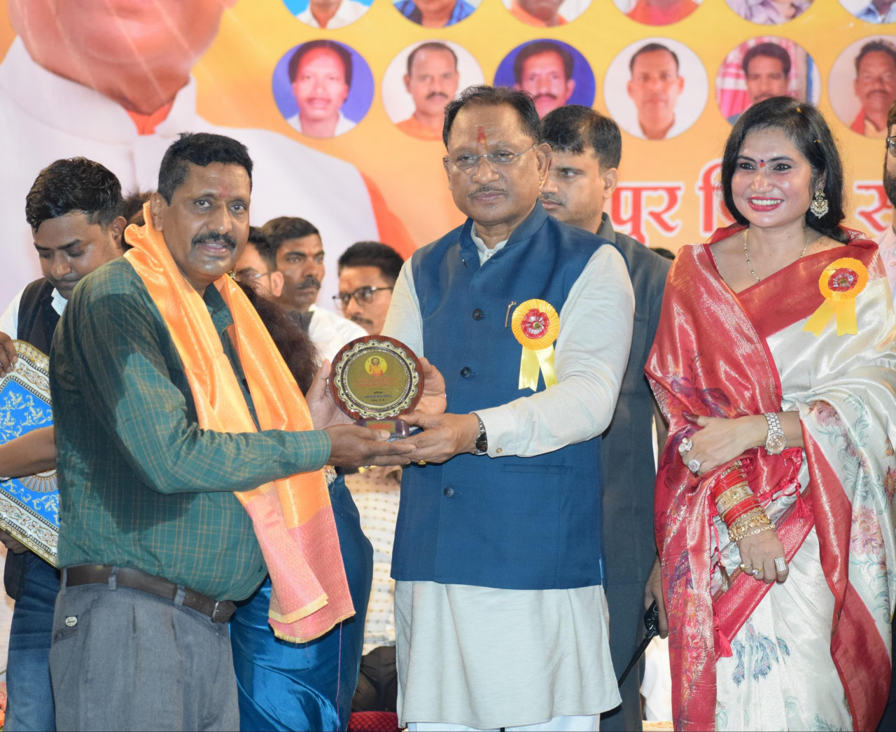 सेन समाज की प्रतिभाओं ने अपनी उपलब्धियों से समाज को किया गौरवान्वित: मुख्यमंत्री सेन समाज की प्रतिभाओं ने अपनी उपलब्धियों से समाज को किया गौरवान्वित: मुख्यमंत्री